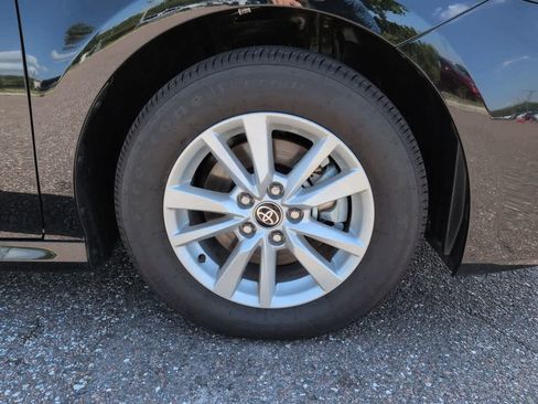 Used 2026 Toyota Camry LE AWD/4WD image 11