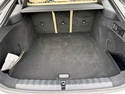 Certified 2022 BMW i4 eDrive40 w/ M Sport Package image 9