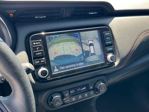 Used 2023 Nissan Kicks SR w/ SR Premium Package FWD image 22
