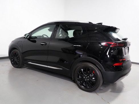 Used 2023 Chevrolet Bolt EUV Premier w/ Sun & Sound Package image 8