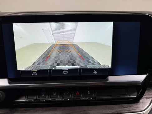 Used 2024 Chevrolet Silverado 2500 LTZ image 24