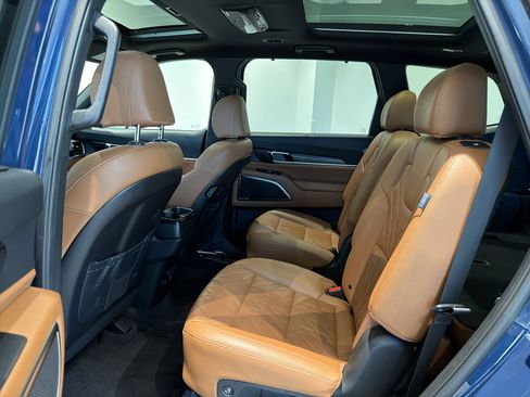 Used 2024 Kia Telluride SX X-Pro image 18