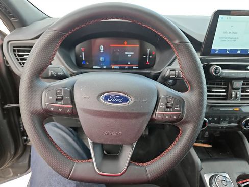Used 2025 Ford Escape ST-Line AWD/4WD image 14