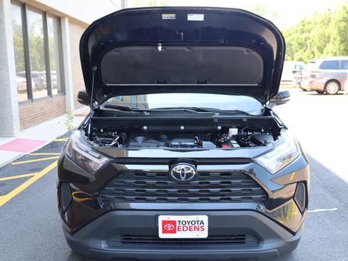 Used 2025 Toyota RAV4 XLE FWD image 11
