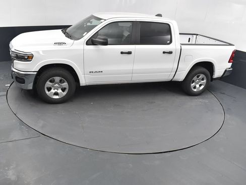 Used 2025 RAM 1500 Big Horn AWD/4WD image 38