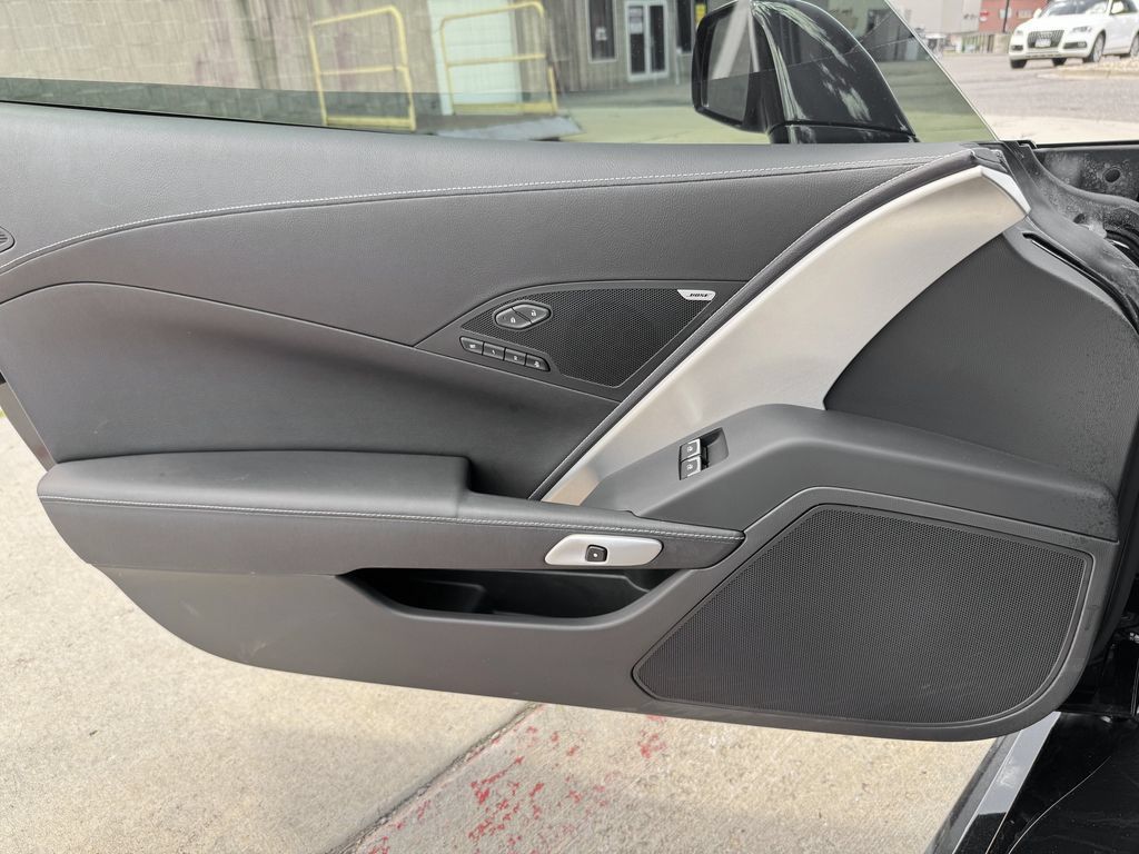 Used 2019 Chevrolet Corvette Grand Sport RWD image 12