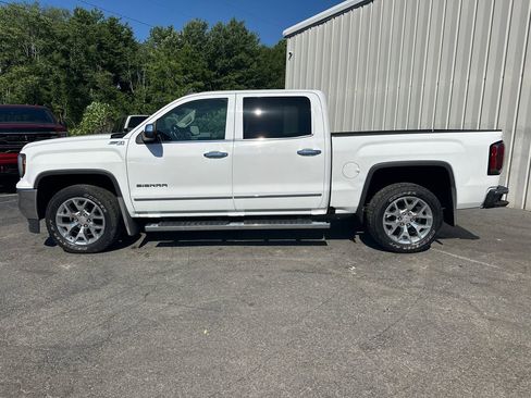 Used 2018 GMC Sierra 1500 SLT w/ SLT Premium Package AWD/4WD image 9