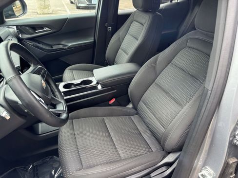 Used 2025 Chevrolet Equinox LT FWD image 37