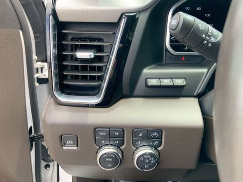 Certified 2024 GMC Sierra 1500 Denali w/ Denali Reserve Package AWD/4WD image 18