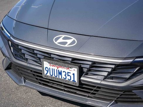 Certified 2025 Hyundai Elantra Sport w/ Cargo Package image 6