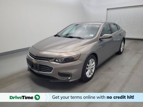 Used 2018 Chevrolet Malibu LT FWD image 1