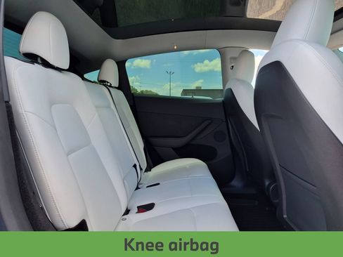 Used 2023 Tesla Model Y Long Range AWD/4WD image 30