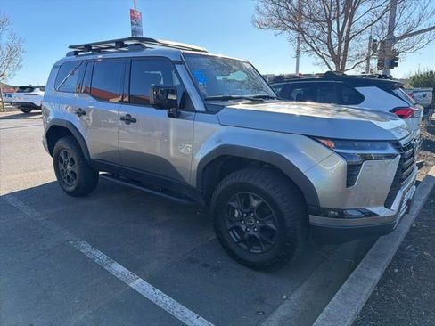 Used 2024 Lexus GX 550 550 Overtrail+ image 2