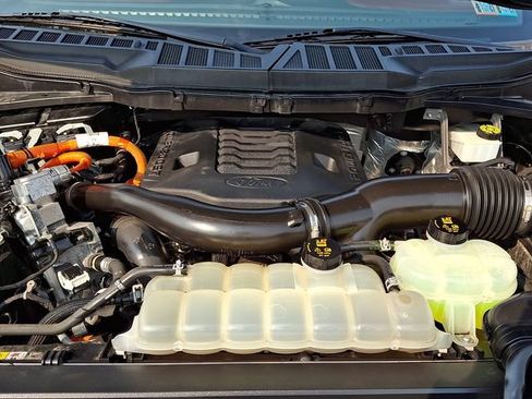Used 2021 Ford F150 Lariat w/ Equipment Group 502A High AWD/4WD image 29