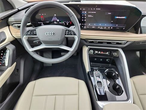 New 2025 Audi Q5 2.0T Premium Plus image 15