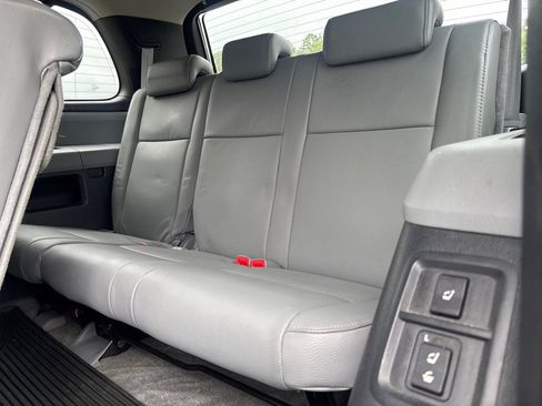 Used 2008 Toyota Sequoia Limited AWD/4WD image 12