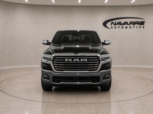 Used 2025 RAM 1500 Laramie AWD/4WD image 2