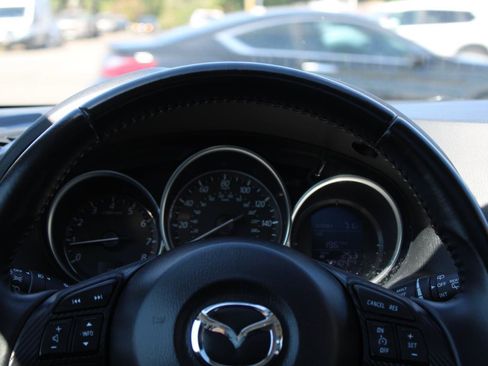 Used 2016 MAZDA CX-5 Touring w/ Bose/Moonroof Package FWD image 8