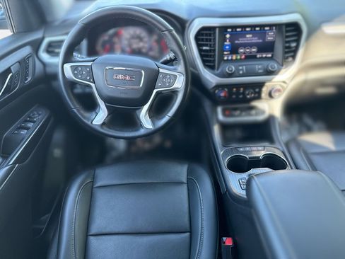 Used 2023 GMC Acadia SLT w/ Technology Package AWD/4WD image 22