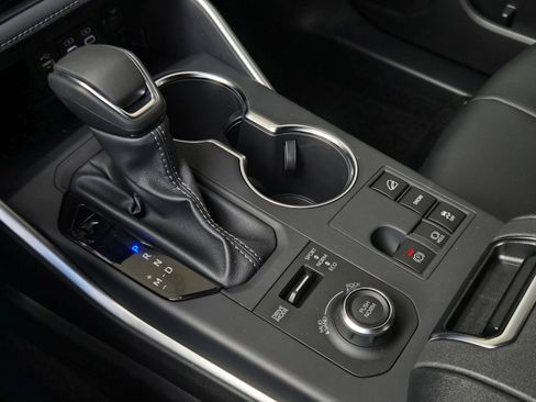 Certified 2026 Toyota Highlander XSE AWD/4WD image 19