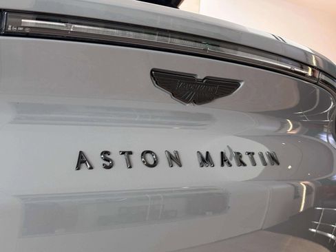 Used 2025 Aston Martin DBX 707 image 46