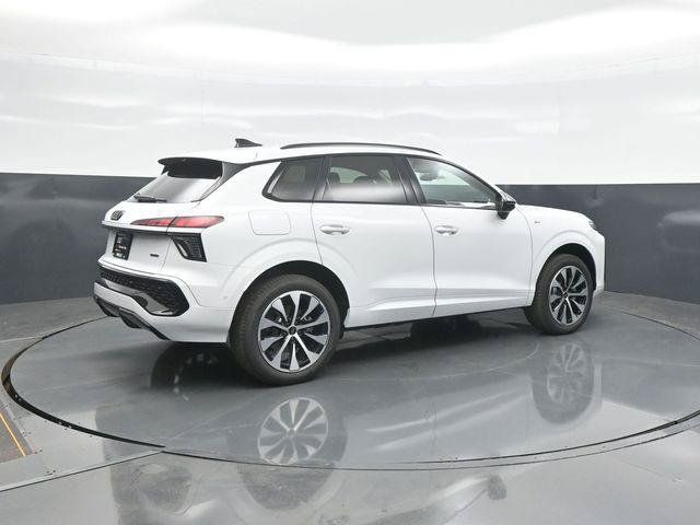 New 2026 Audi Q3 quattro 2.0T AWD/4WD image 7