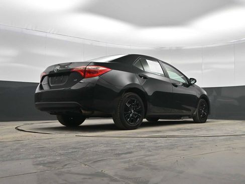Used 2019 Toyota Corolla LE image 35