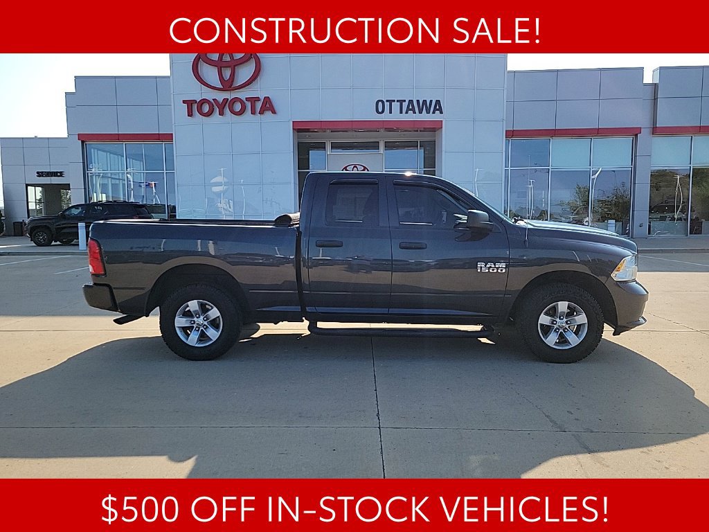 Used 2017 RAM 1500 Express AWD/4WD image 4