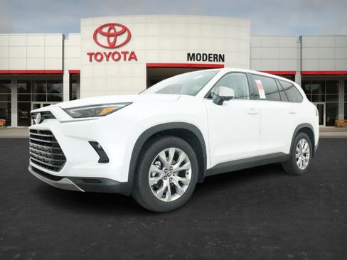 New 2026 Toyota Grand Highlander Limited image 6