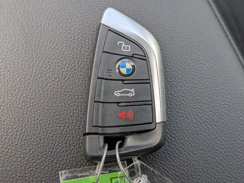 Used 2025 BMW i4 xDrive40i AWD/4WD image 31