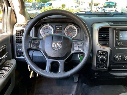 Used 2018 RAM 1500 Classic SLT image 8