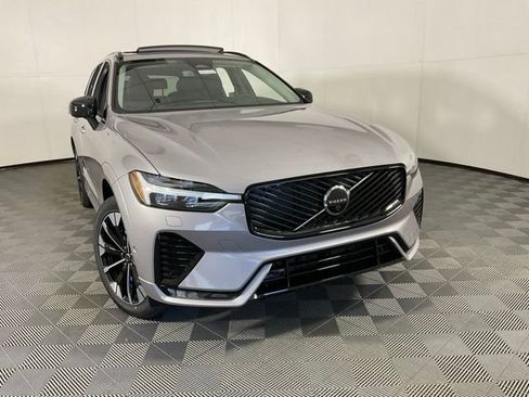 New 2026 Volvo XC60 B5 Plus w/ Protection Package Premier image 8