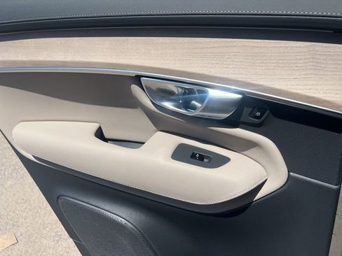 New 2026 Volvo XC90 B5 Core w/ Protection Package Premier image 27