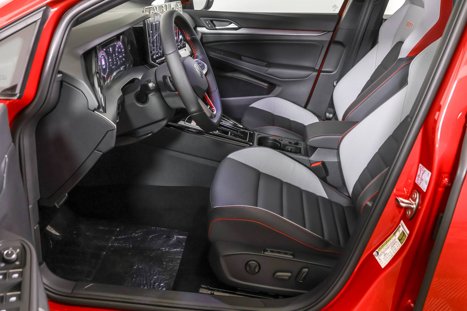 New 2026 Volkswagen GTI SE FWD image 20
