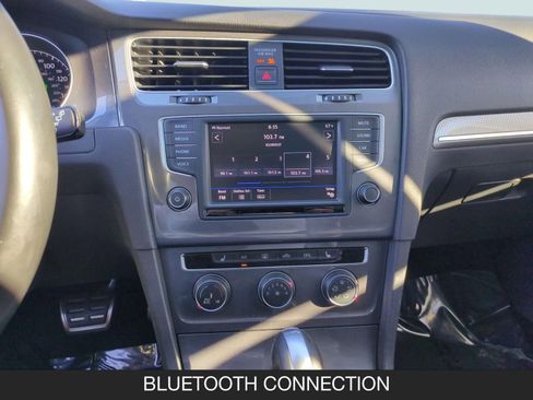 Used 2017 Volkswagen Golf Alltrack SE image 17