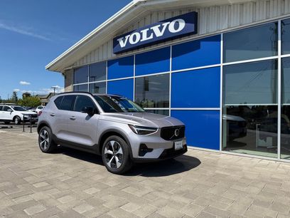 Used 2026 Volvo XC40 B5 Plus w/ Protection Package Premier