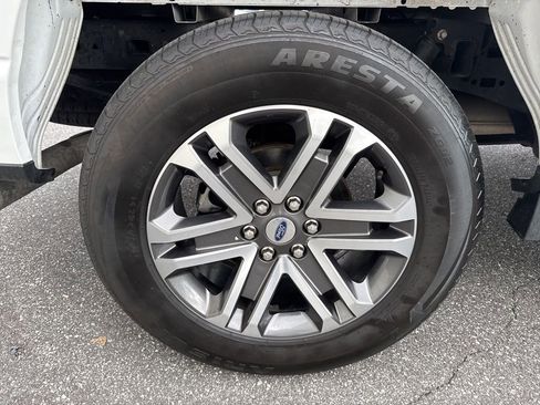 Used 2021 Ford F150 XL w/ STX Appearance Package image 9