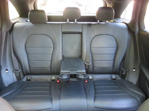 Used 2017 Mercedes-Benz GLC 300 4MATIC image 22