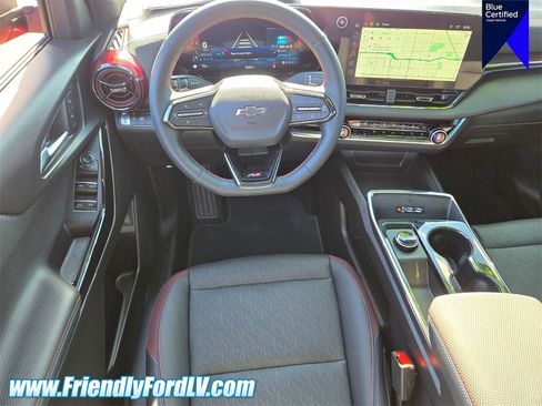 Used 2025 Chevrolet Equinox RS image 12