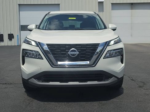 Used 2023 Nissan Rogue SV AWD/4WD image 2
