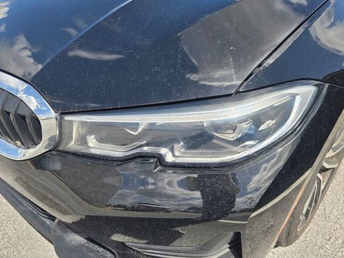 Used 2022 BMW 330i Sedan w/ Driving Assistance Package image 9