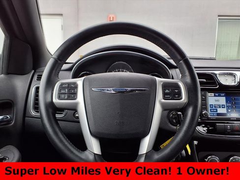 Used 2012 Chrysler 200 Touring image 12