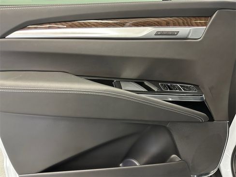 Used 2026 Cadillac Escalade Platinum Sport w/ LPO, ONYX Package image 16