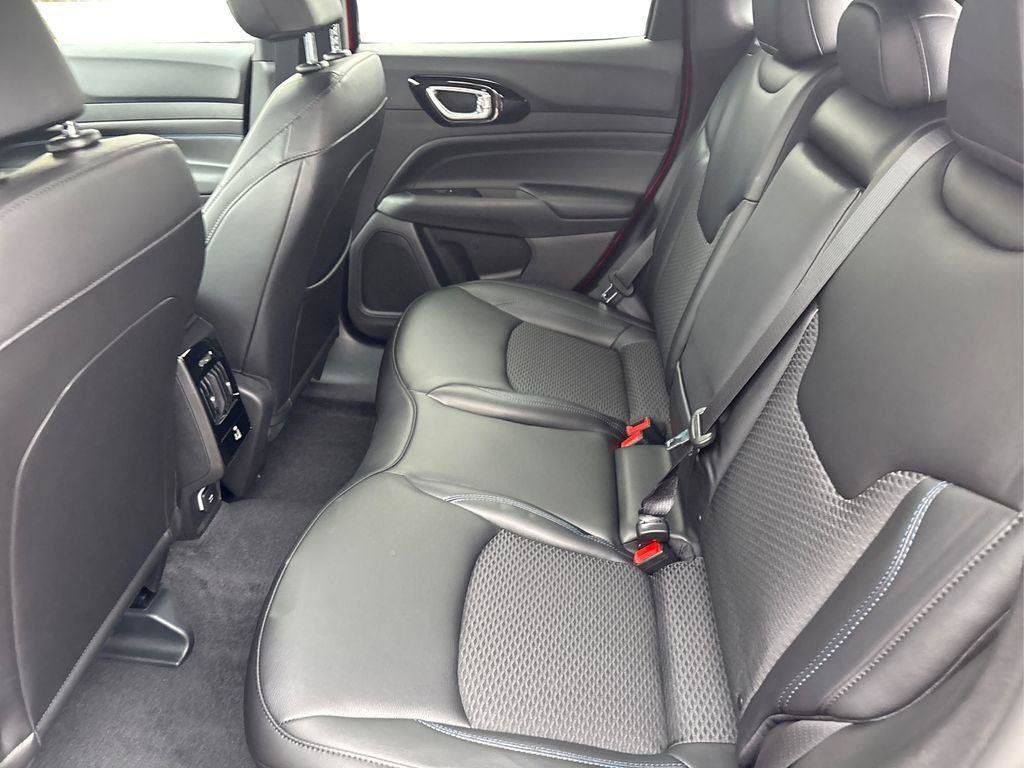 New 2026 Jeep Compass Latitude AWD/4WD image 10