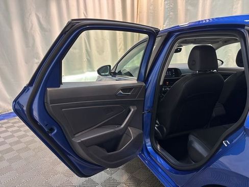 Certified 2022 Volkswagen Jetta SE image 27