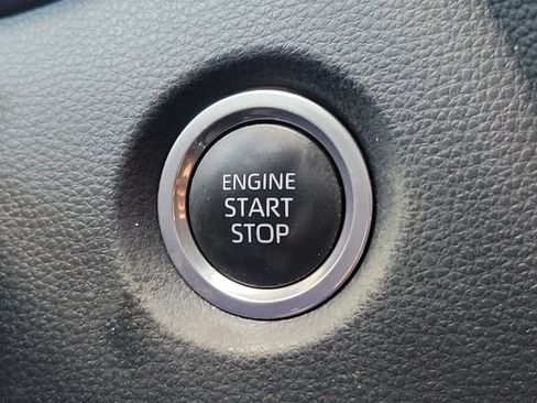 Used 2024 Toyota Corolla SE FWD image 31