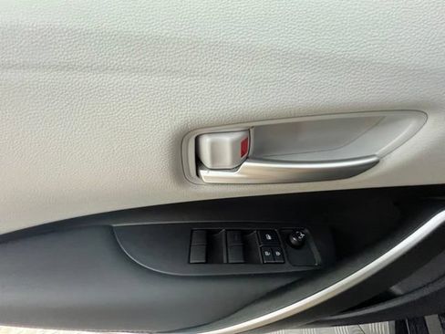 Used 2024 Toyota Corolla SE AWD/4WD image 27