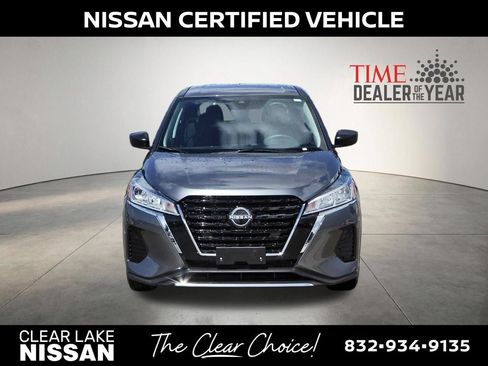 Certified 2025 Nissan Kicks Play S FWD image 3