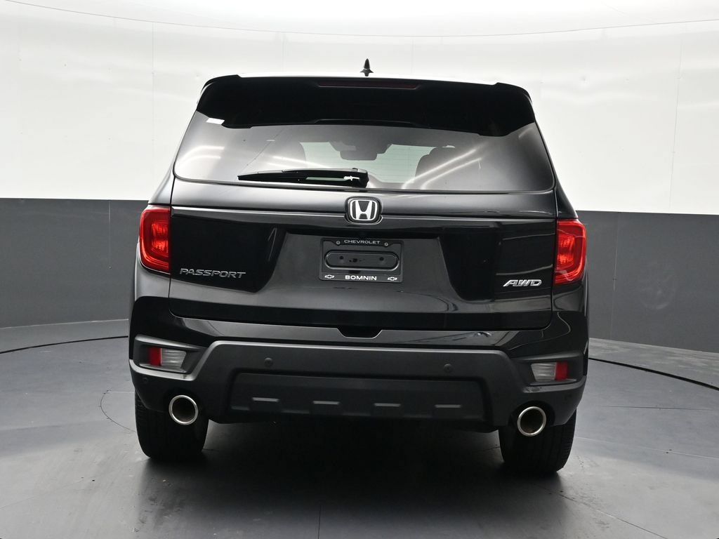 Used 2025 Honda Passport EX-L image 4