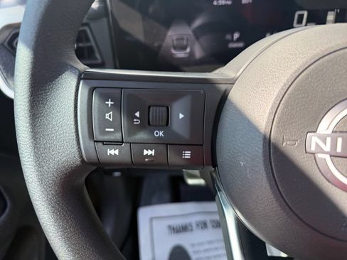 Used 2026 Nissan Kicks SV FWD image 23